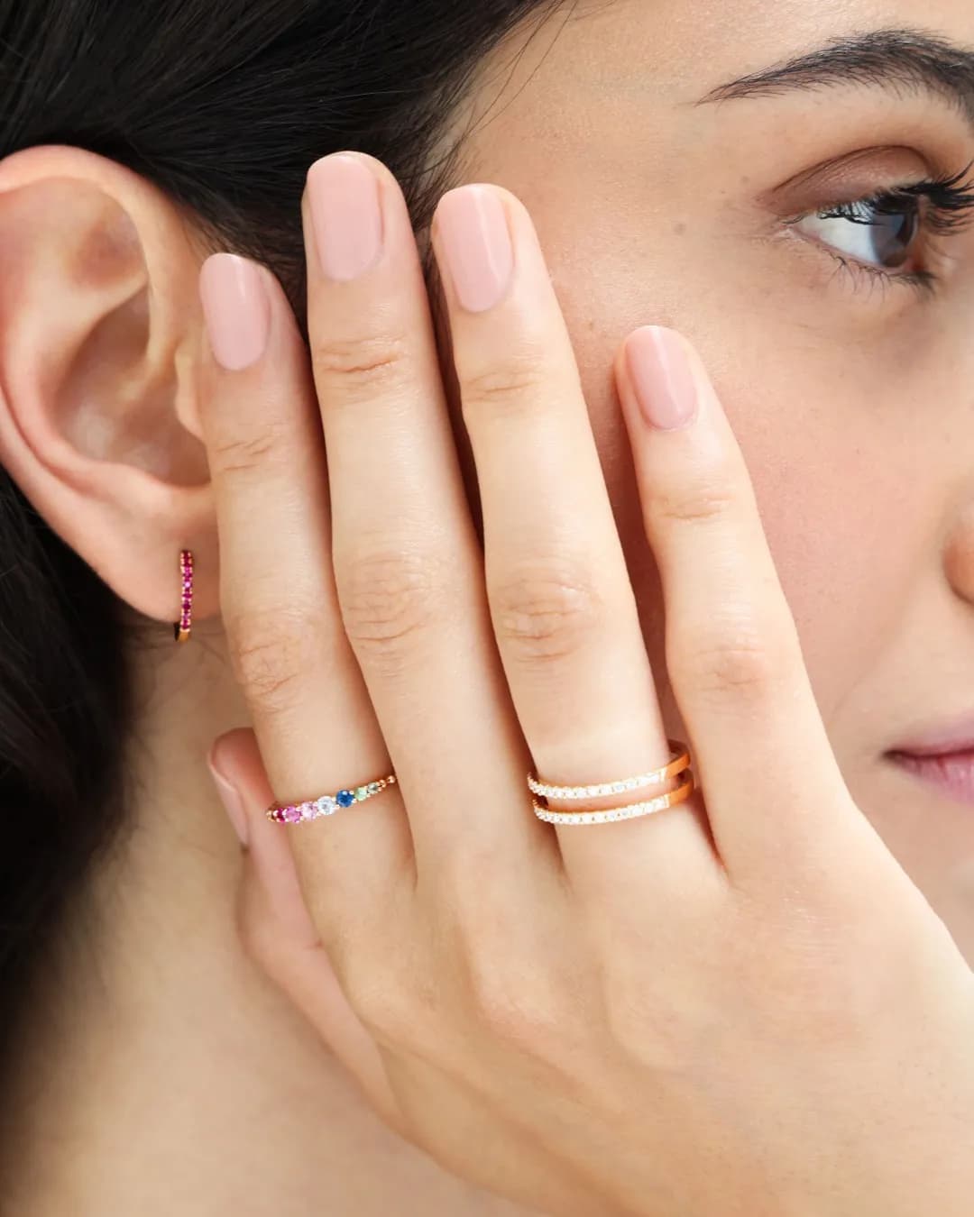 Schmuck in lebendigen Farben 4